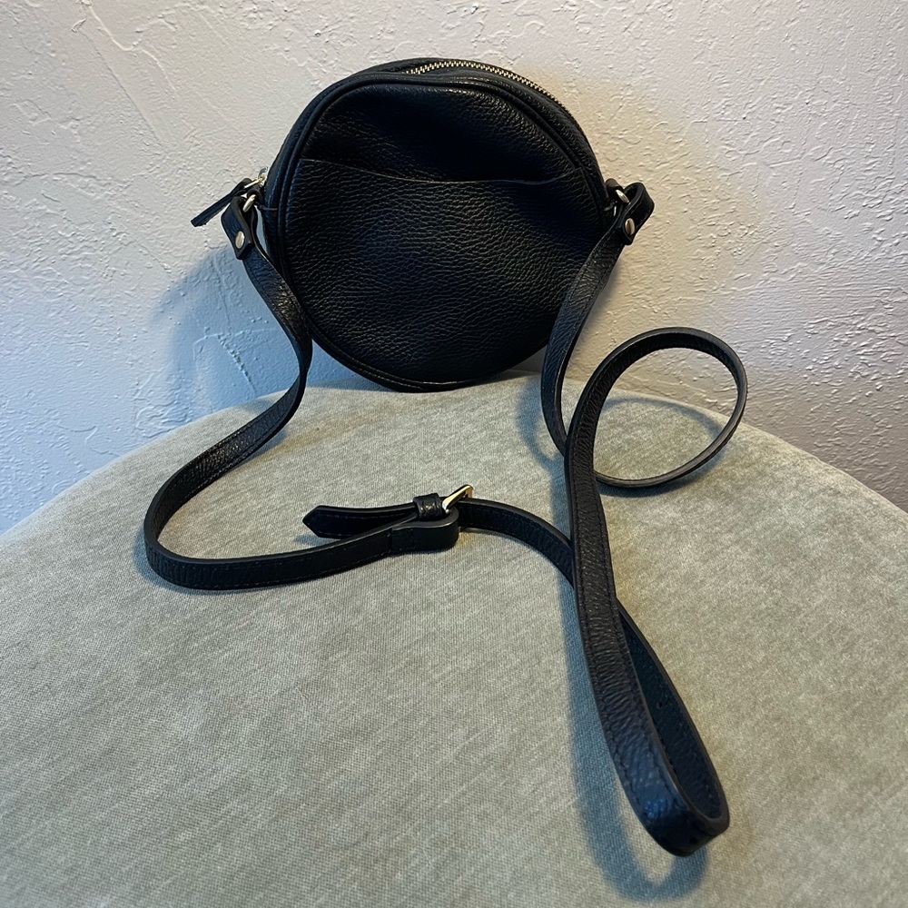 Quince Italian Leather Crossbody Purse